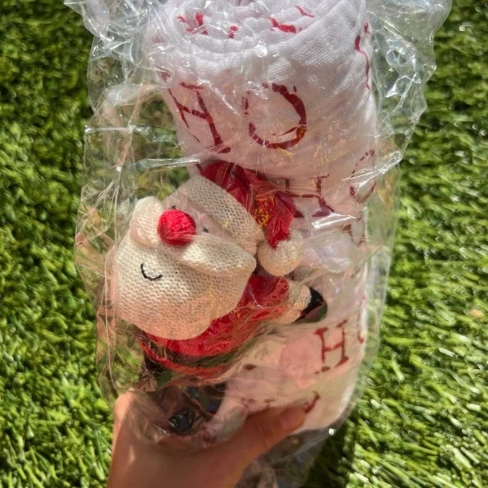 NWT mud pie baby blanket muslin cotton with Santa toy